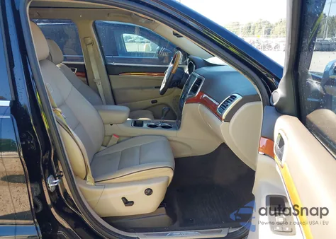 2013 Jeep Grand Cherokee Overland z USA, uszkodzony, nr VIN 1C4RJECT4DC546781